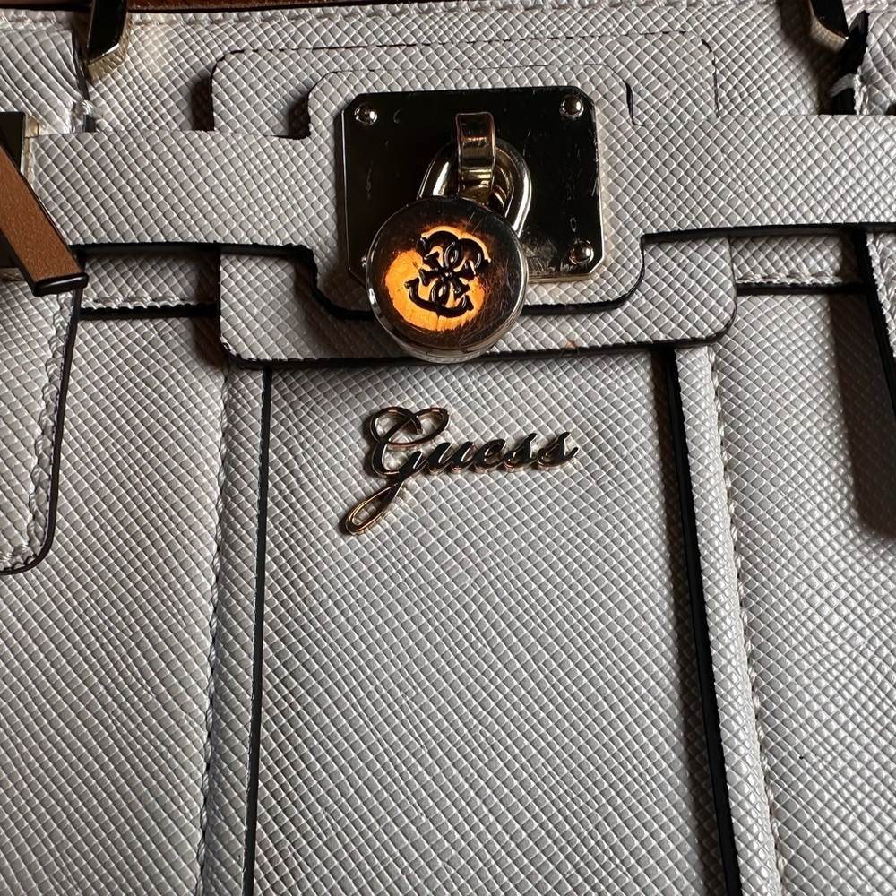 Guess Hand Bag lockable signature
